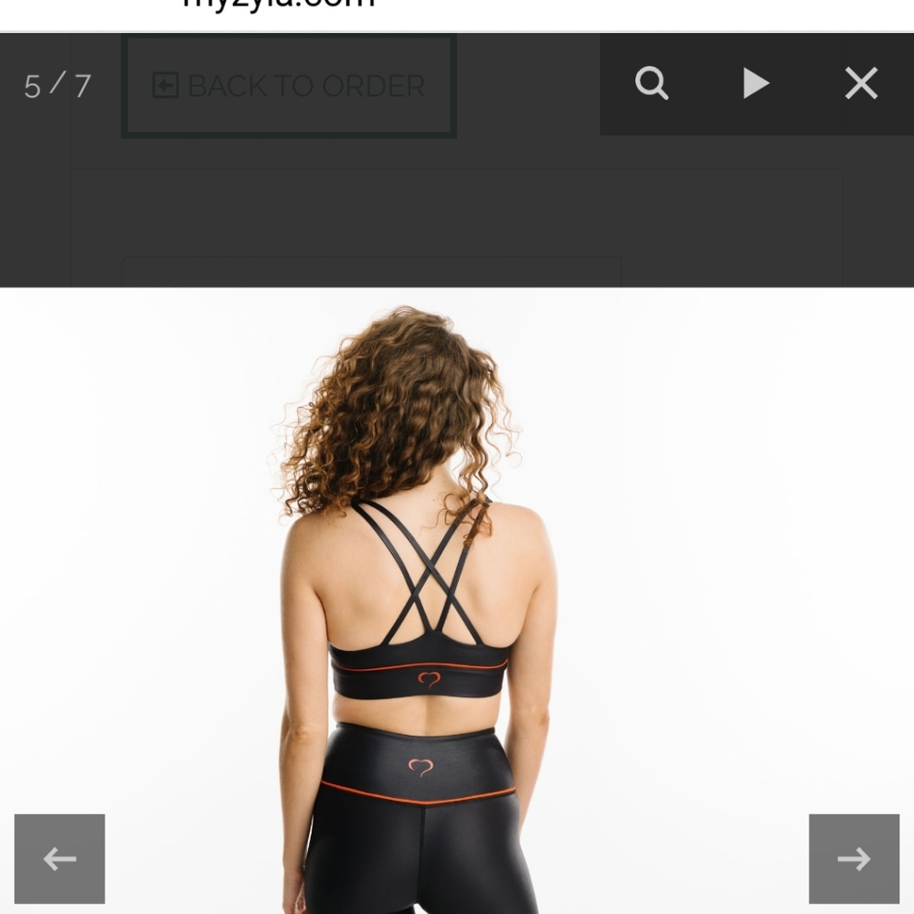 Zyia Active Black sweetheart metallic strappy bra